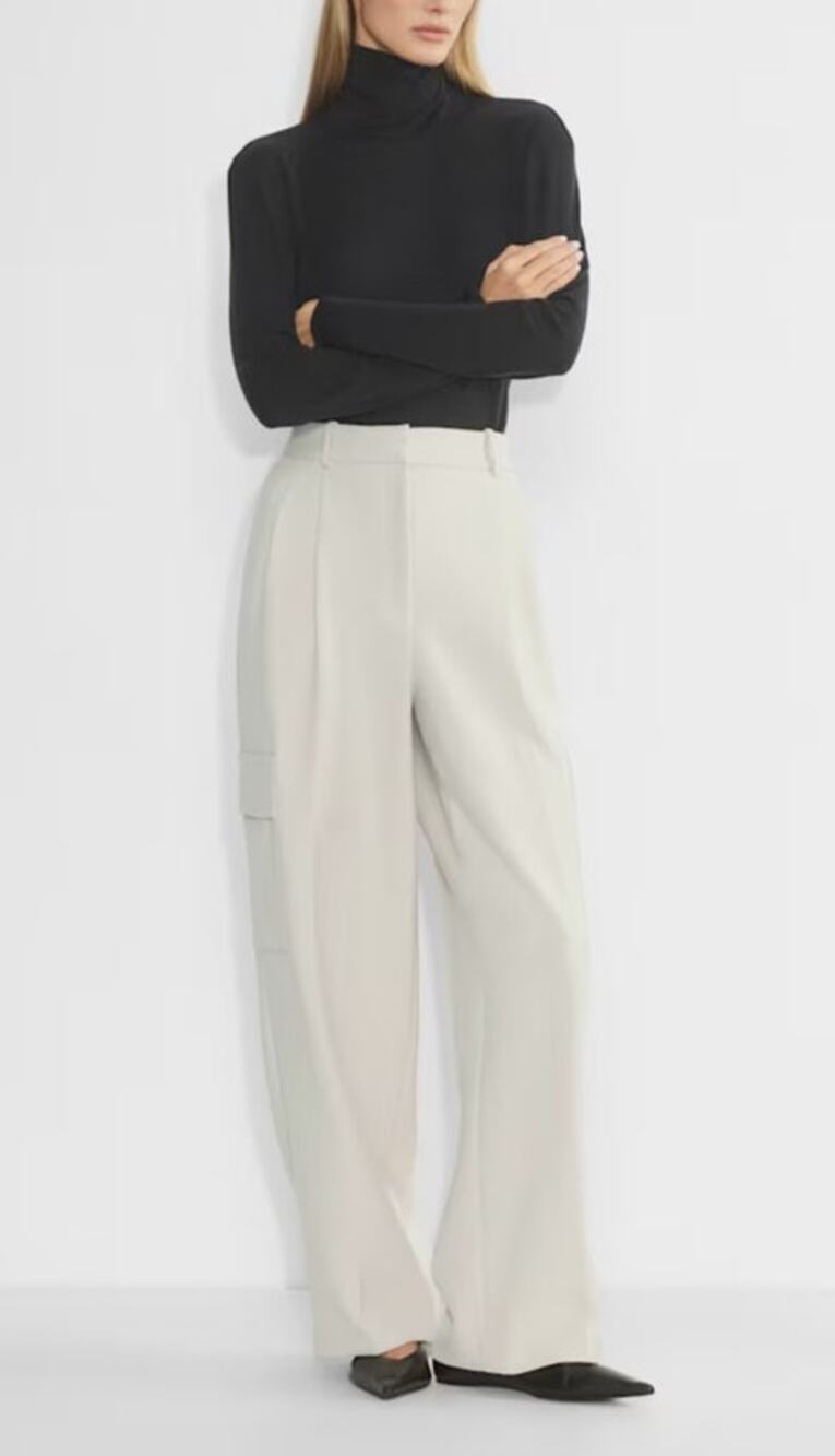 Aritzia Babaton Spotlight Cargo Pant Cream Sz 8 Office Career Minimalist